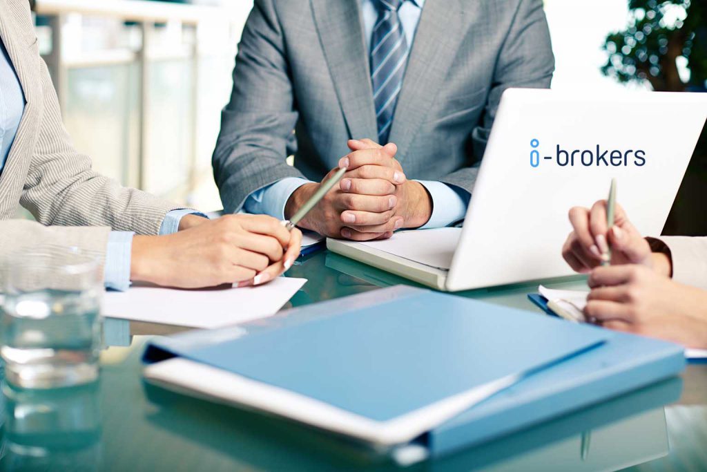 insurance broker vs insurance agent